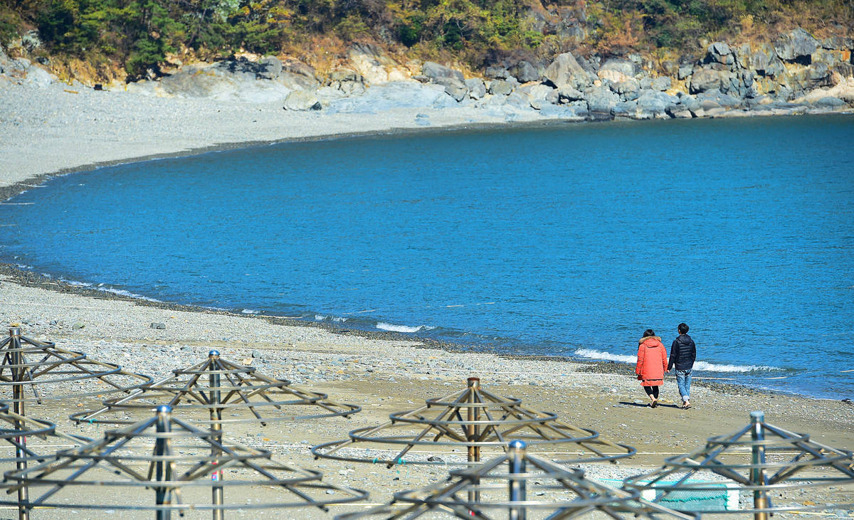 만성리 검은모래해변
