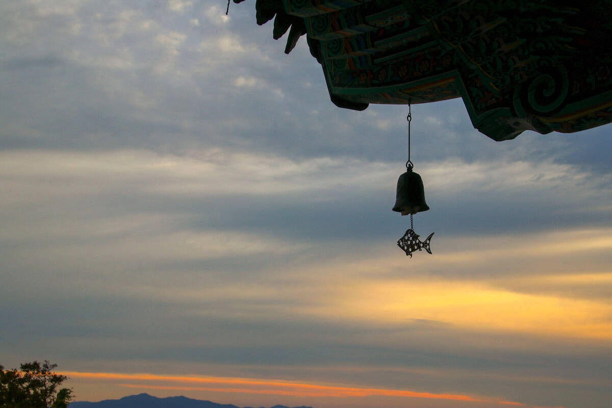 처마밑에 달려있는 풍경