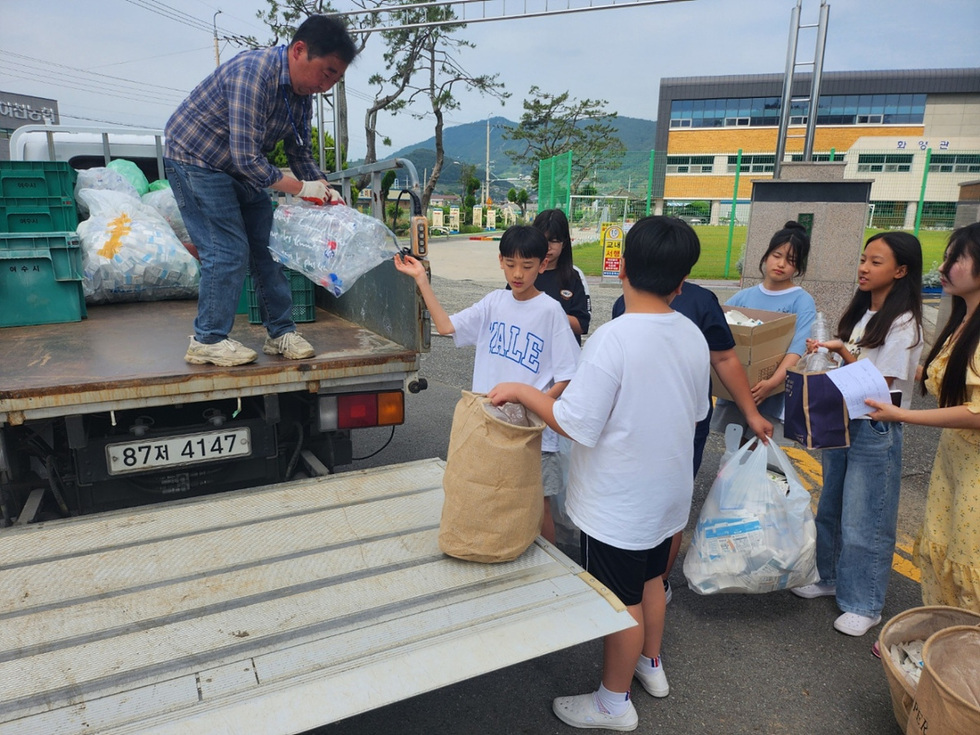 여수시, 전교생 참여하는 재활용품 수집 대회로 자원순환 실천