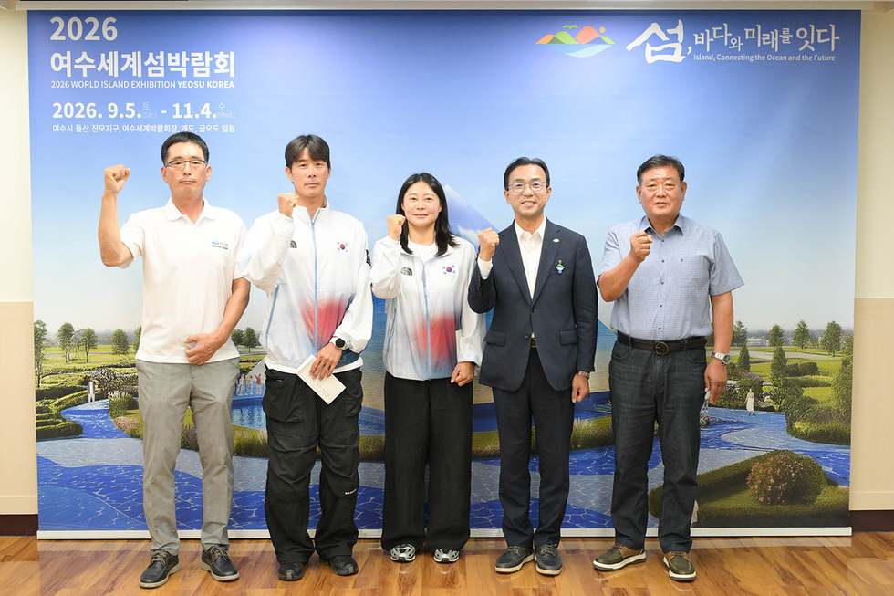 1-2 서영학 여수시장, 제20회 아이치·나고야 아시안게임 요트 국가대표 선수 격려.jpg
