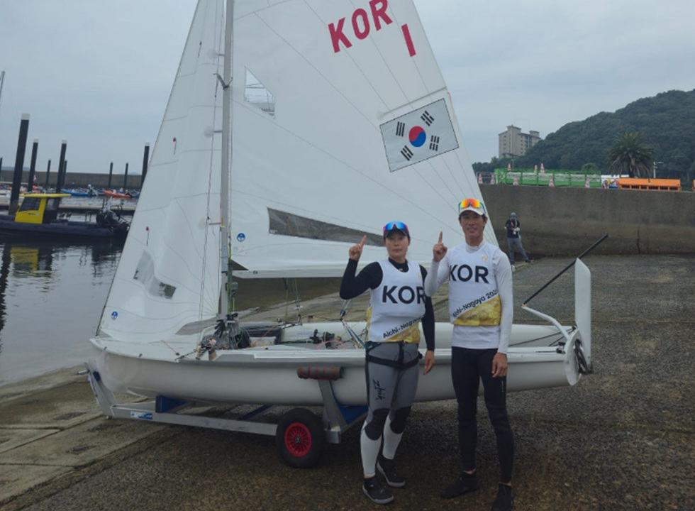 [추가] 1-1 여수시청 요트팀 김창주·이경진, 아이치·나고야 아시안게임 은메달 쾌거.jpg
