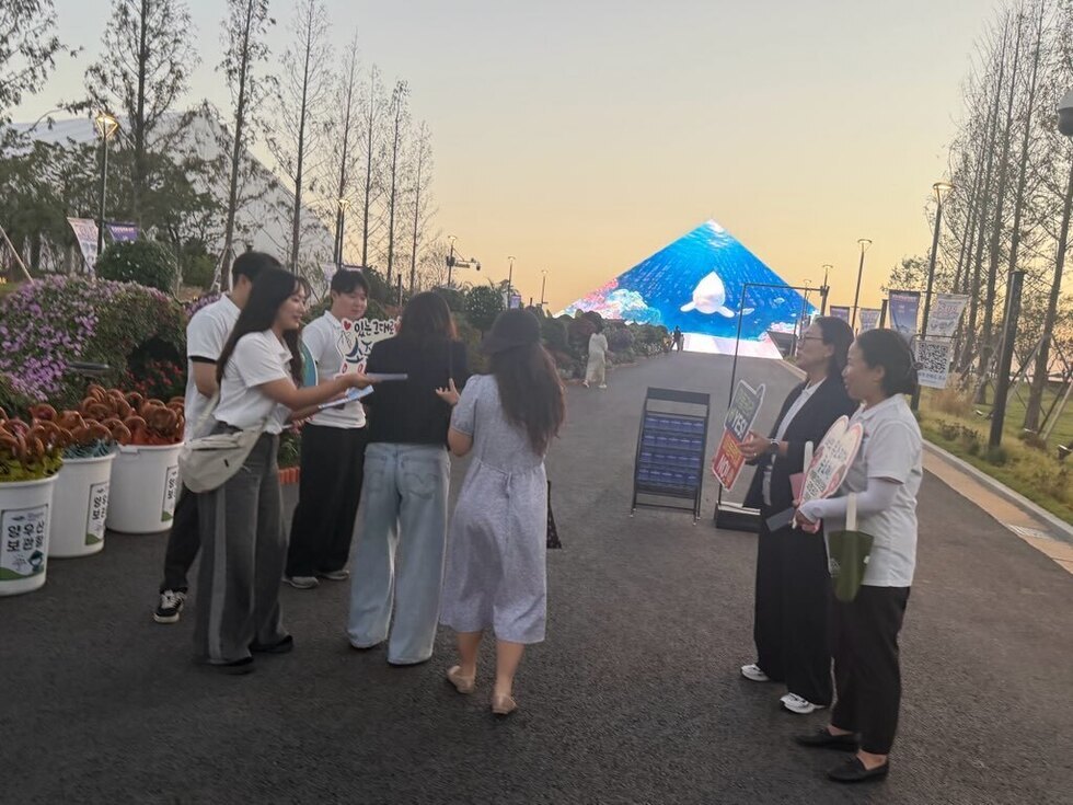 11 여수시, 2026여수세계섬박람회장서 아동권리 홍보 캠페인 펼쳐.jpg