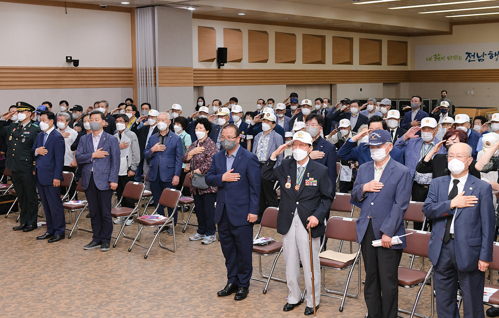 ▲ 지난 25일 오전 여수시청 대회의실에서 6.25전쟁 제72주년 행사를 열렸다.