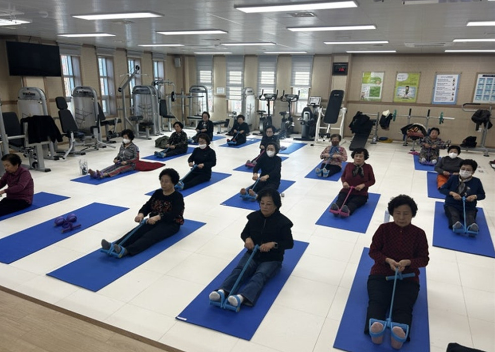 7 여수시, ‘어르신 근력 강화 운동 교실’ 참여자 모집.jpg